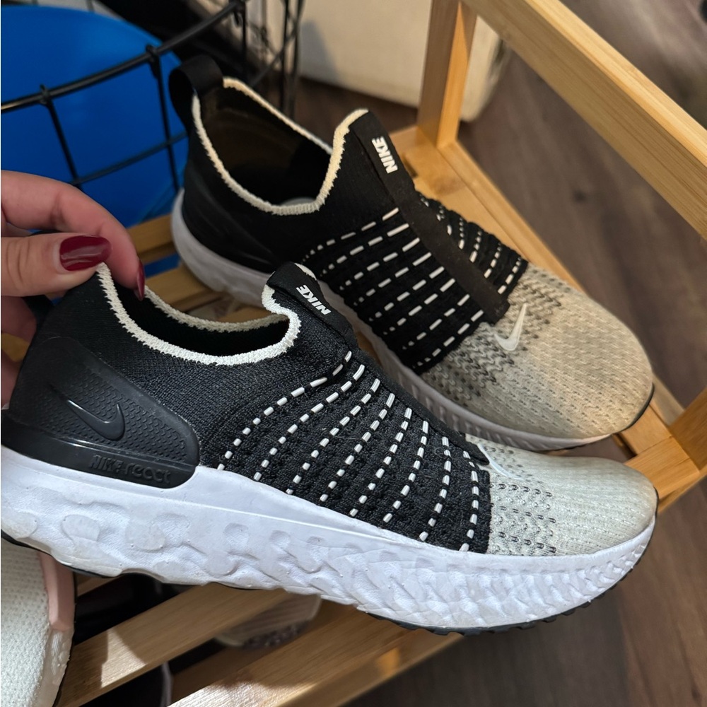 Nike Phantom Flyknit size 6